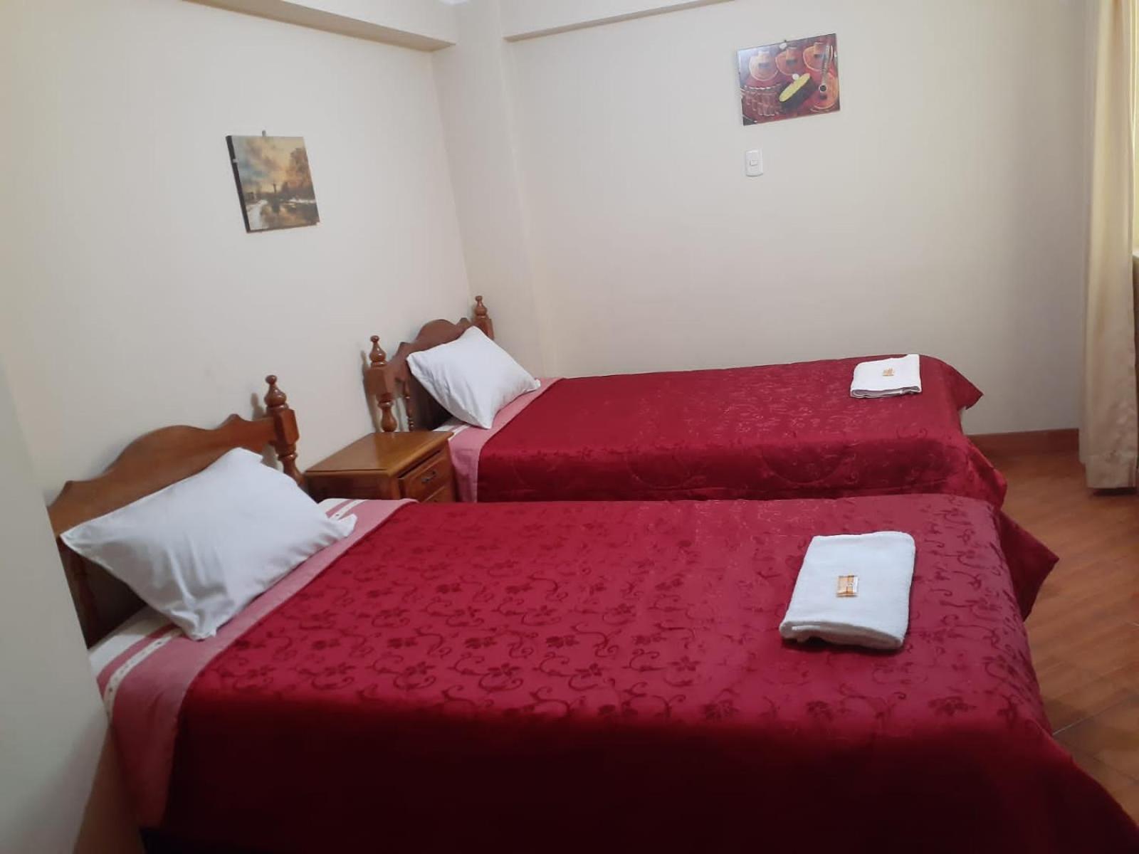 Lhotse Hostel B&B Huaraz  Rum bild