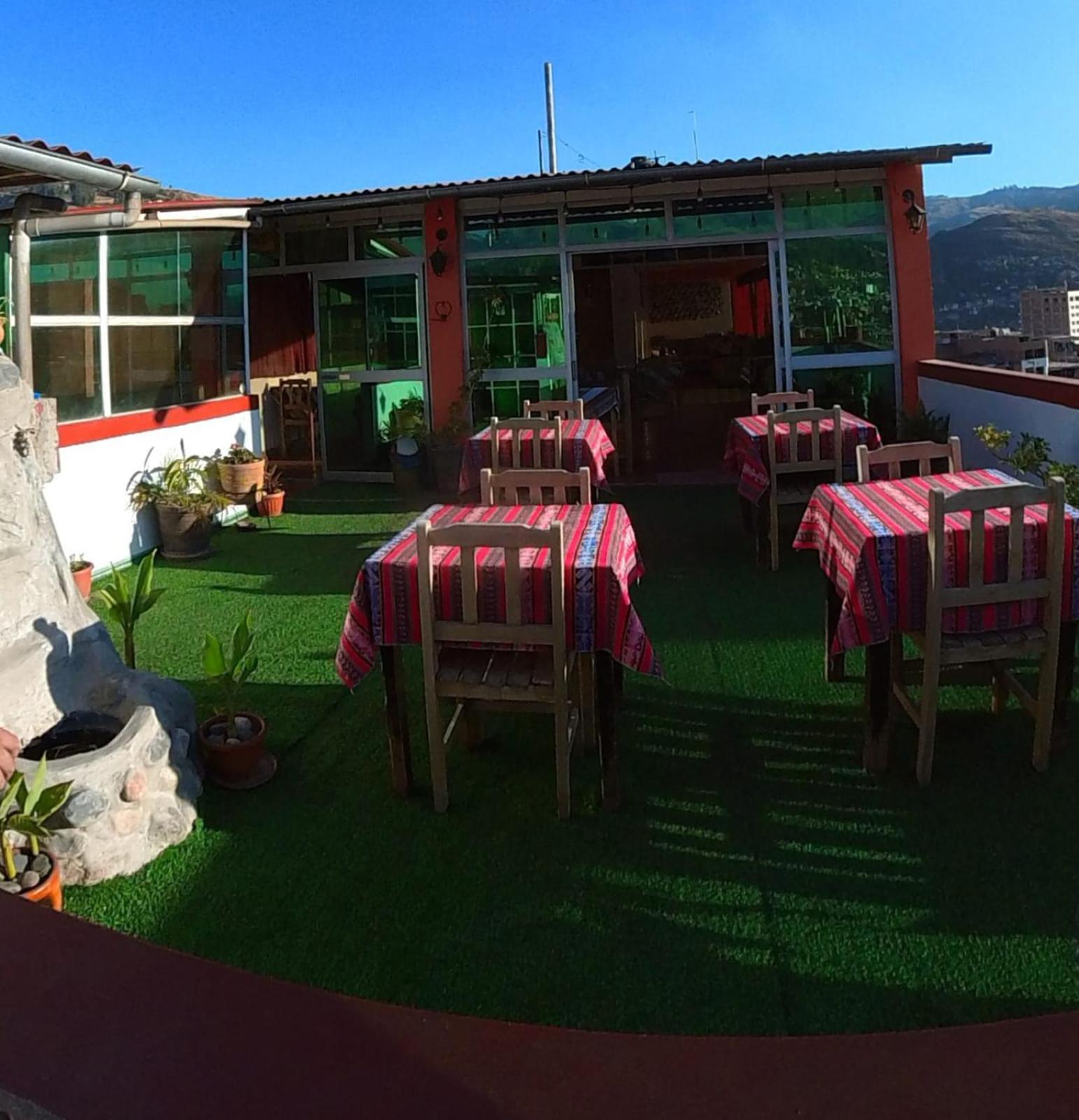 Lhotse Hostel B&B Huaraz  Exteriör bild