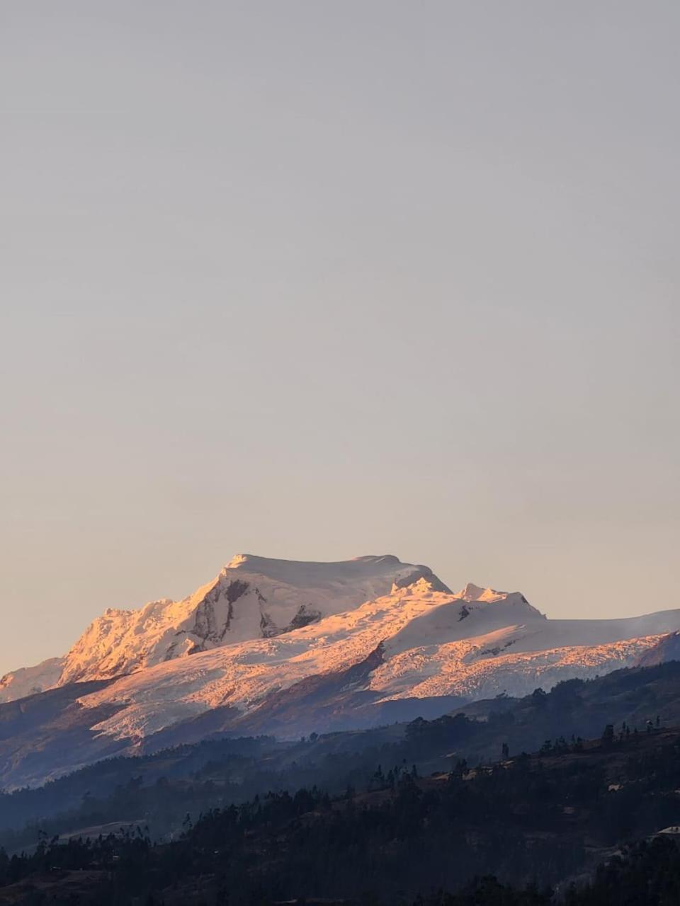Lhotse Hostel B&B Huaraz  Exteriör bild