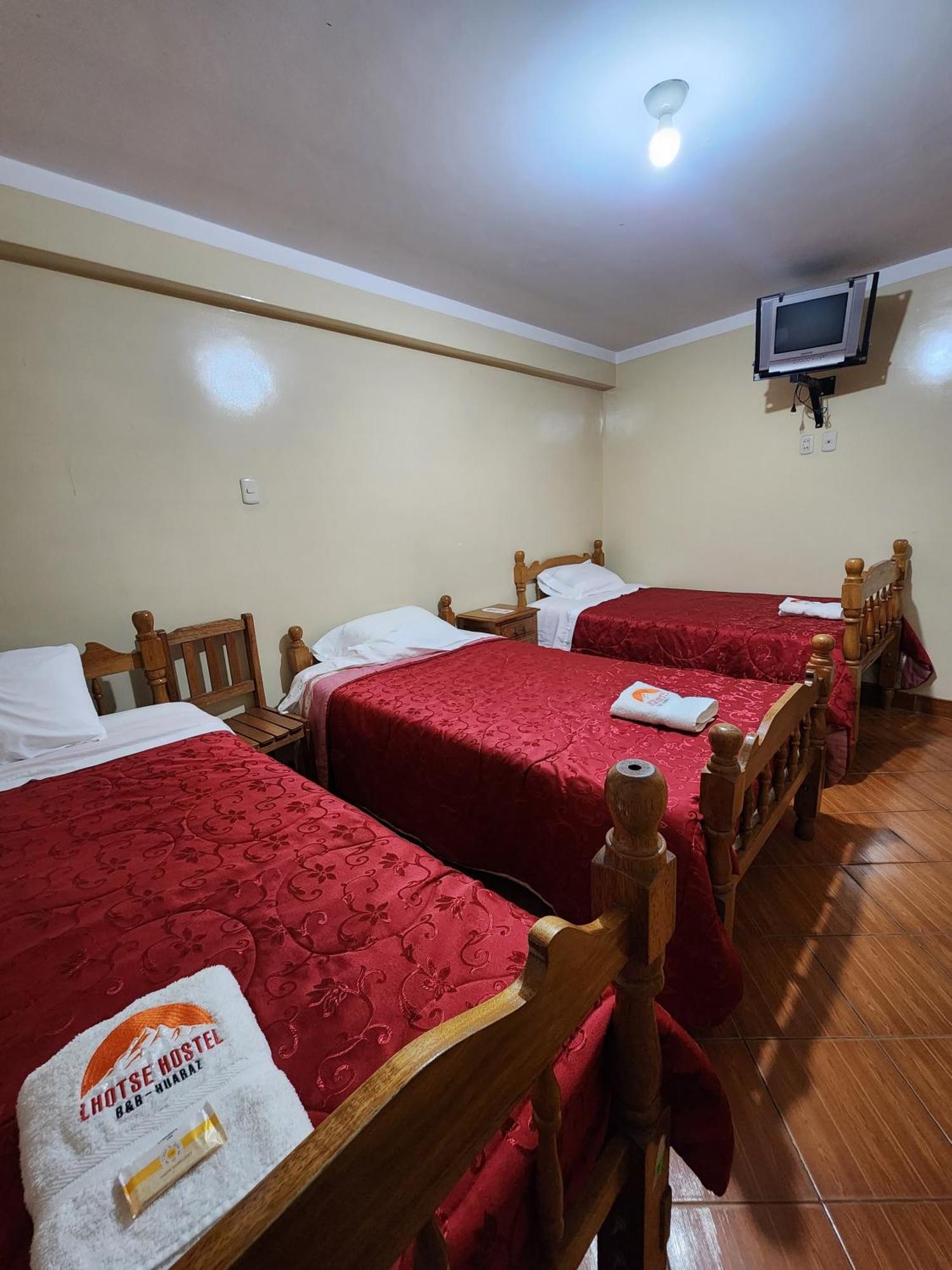 Lhotse Hostel B&B Huaraz  Exteriör bild
