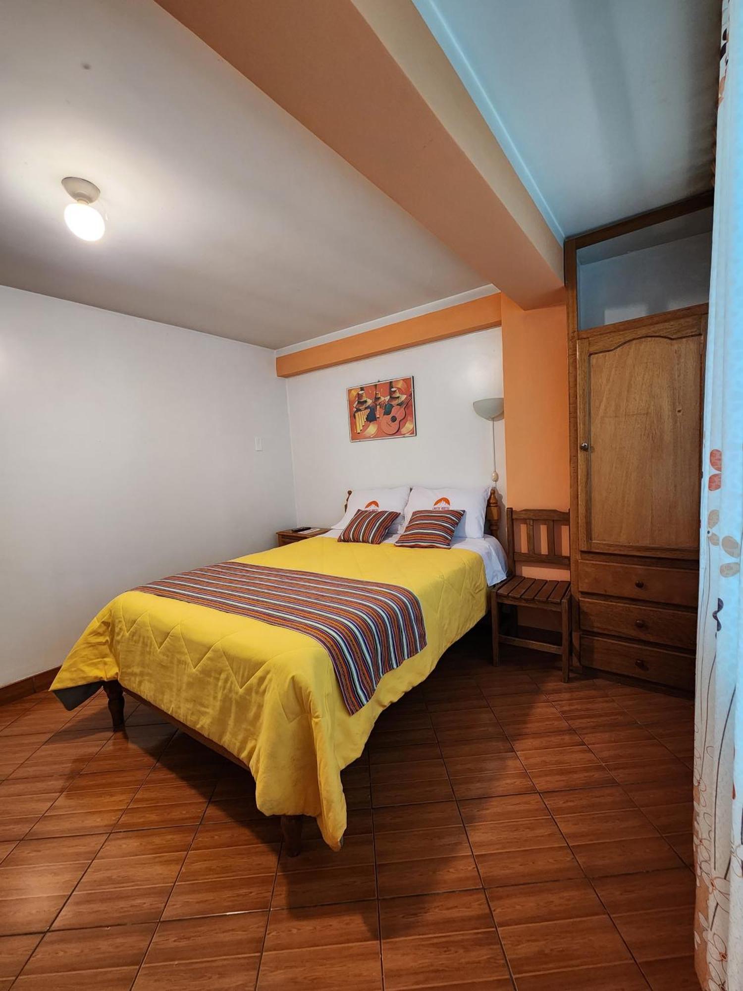 Lhotse Hostel B&B Huaraz  Exteriör bild