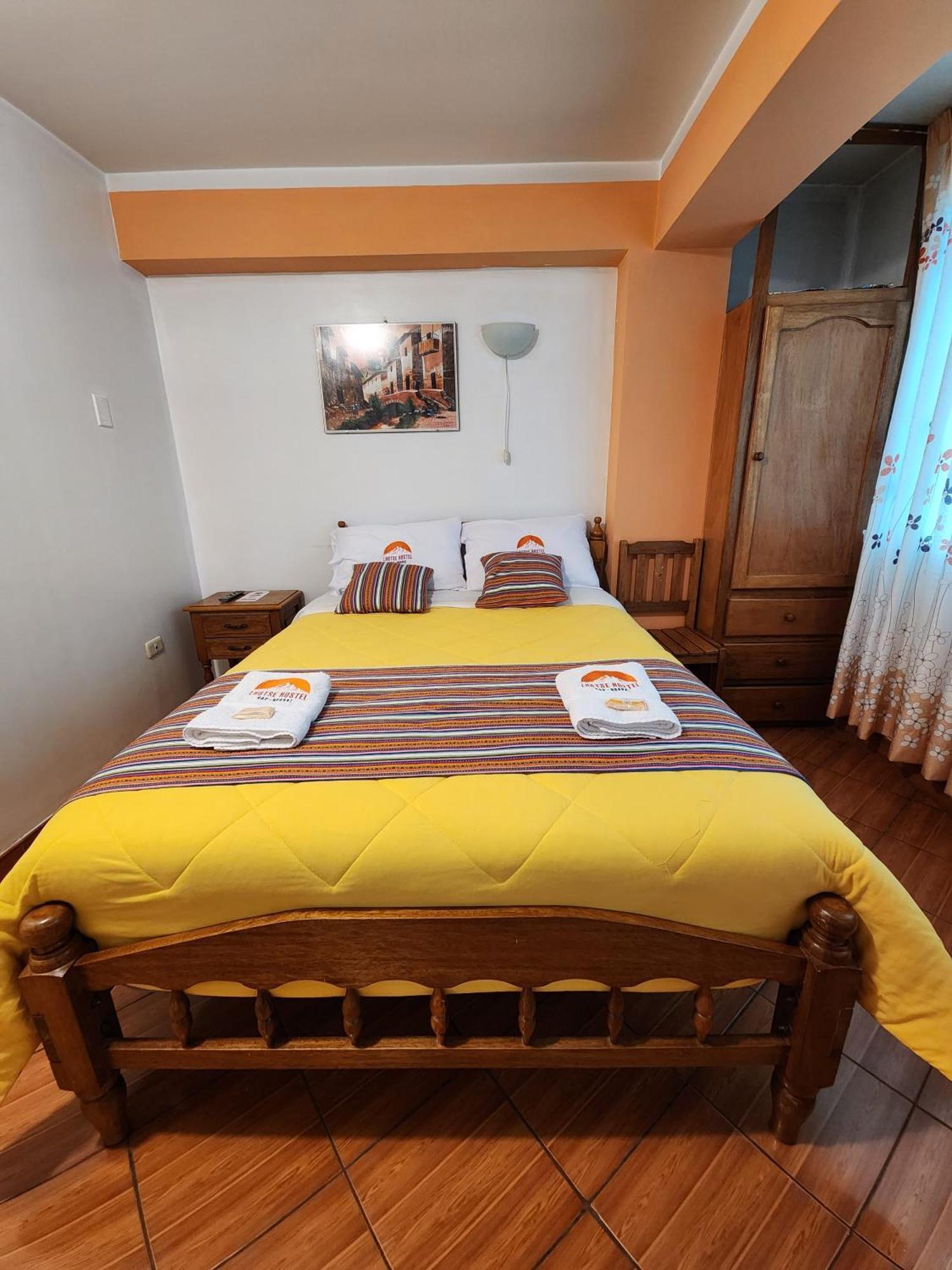 Lhotse Hostel B&B Huaraz  Exteriör bild