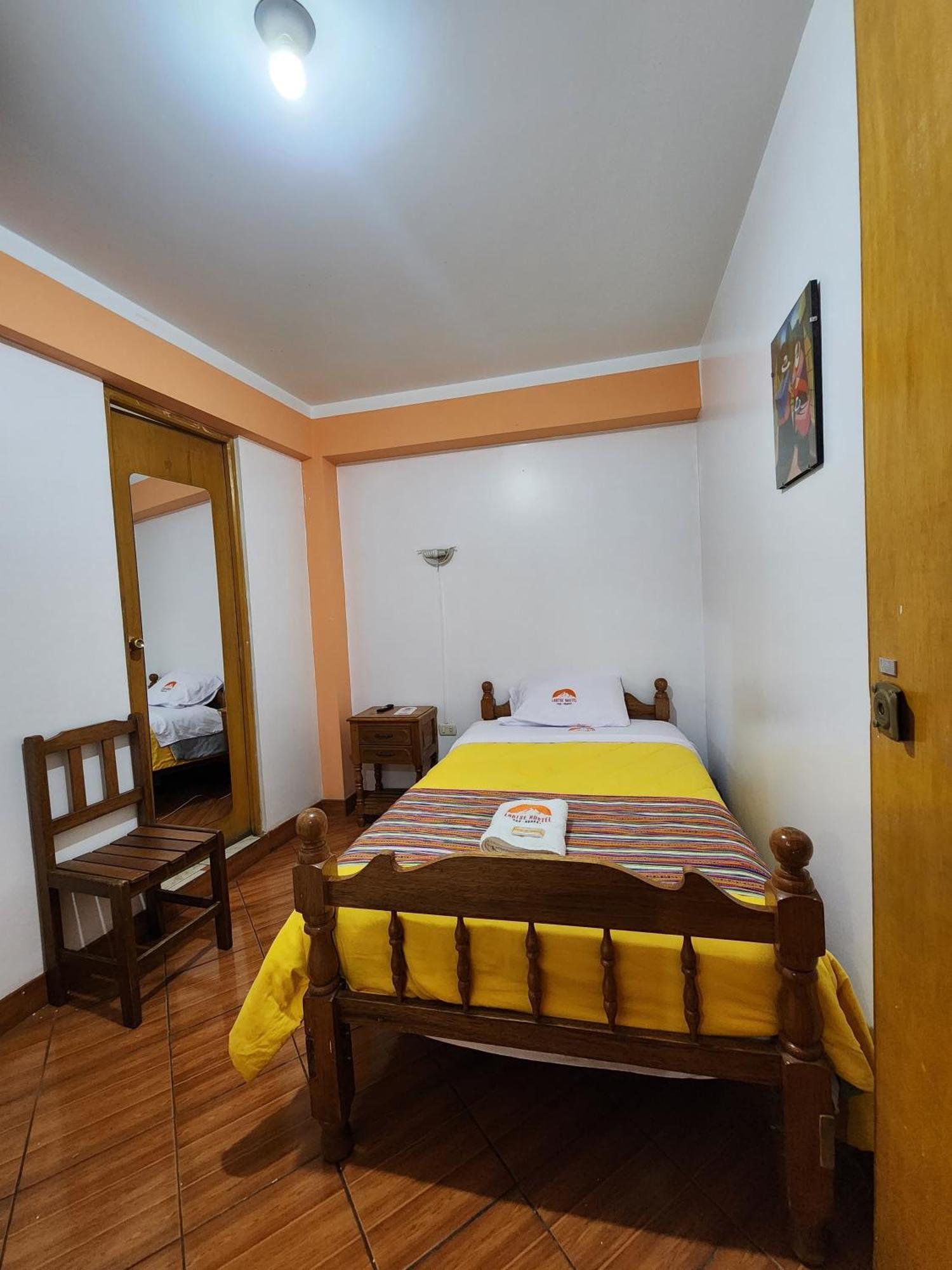 Lhotse Hostel B&B Huaraz  Exteriör bild