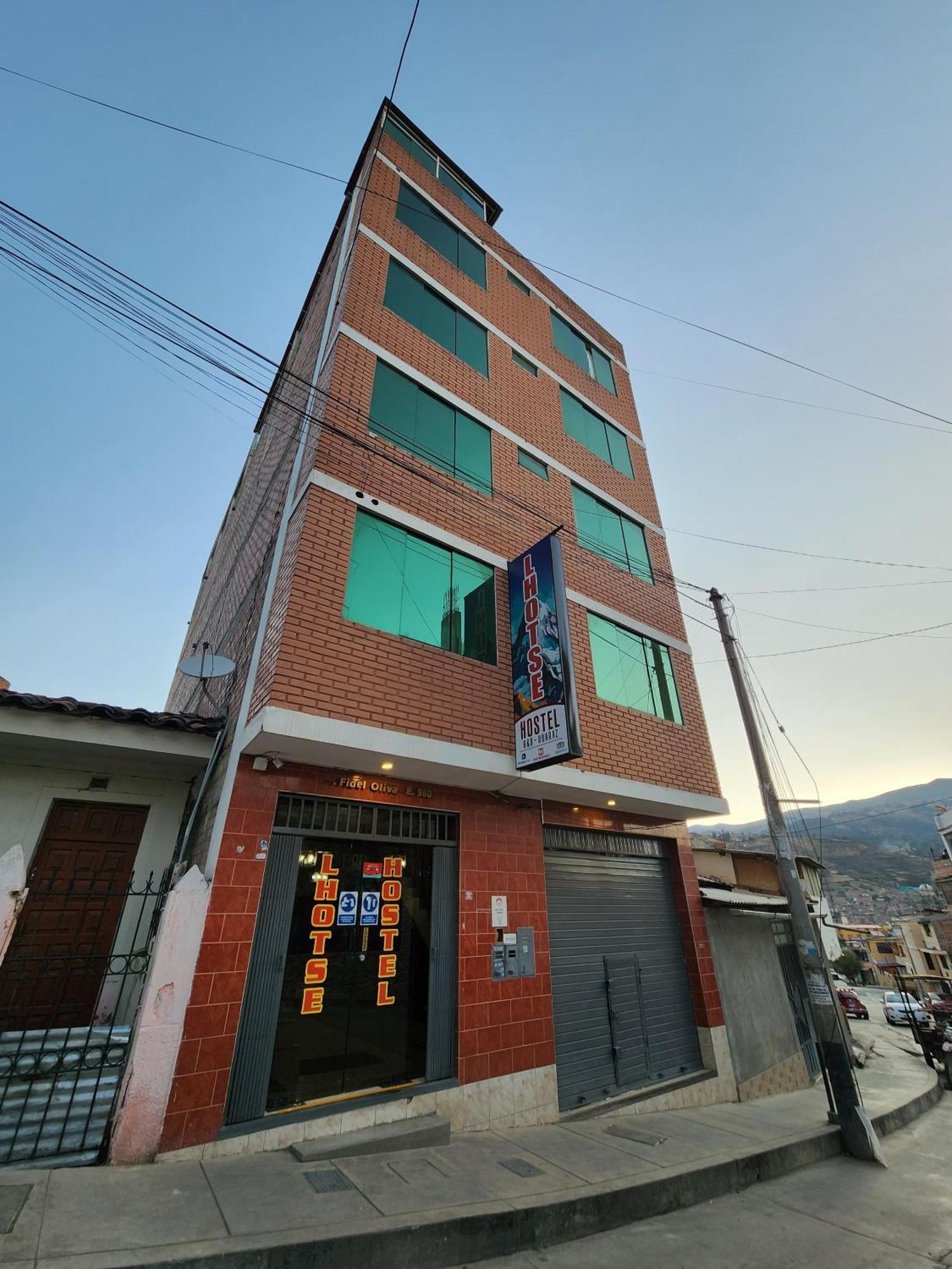 Lhotse Hostel B&B Huaraz  Exteriör bild